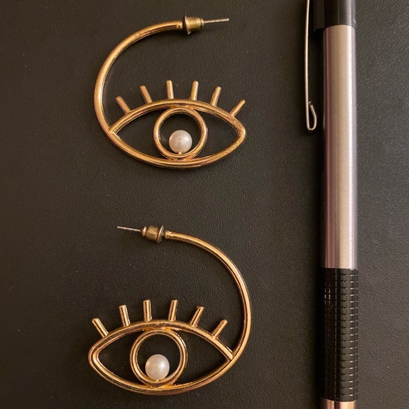 Eye Earring Hoops Gold Pearl Faux Lashes - Picture 3 of 8